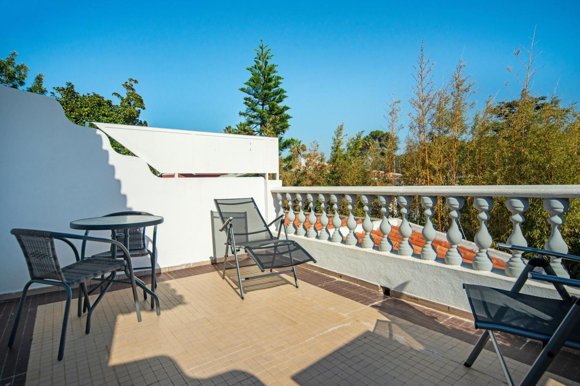 4-Bedroom House In Cascais, Near Guincho Beach Exterior foto